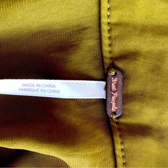 “FREE PEOPLE” OLIVE COLOR SKIRT - Size 4 - Picture 3 of 5